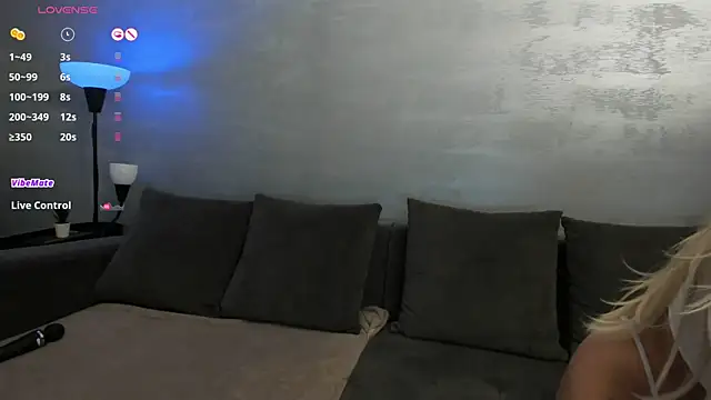 Snapshot of IvyTease_ chatting on June 2026 09:04:01 PM IvyTease online show from June 2026 09:04:01 PM