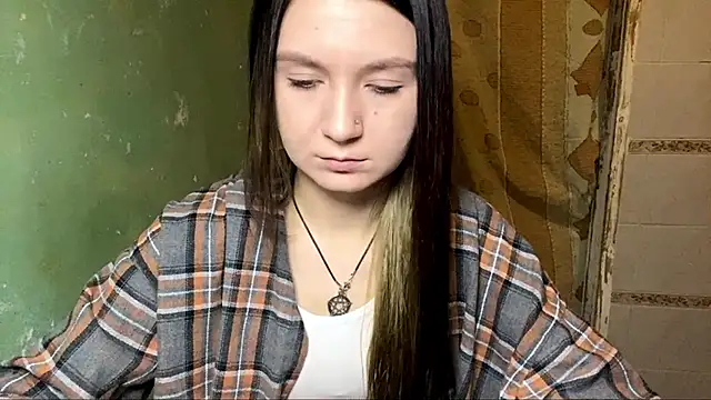 Lollybomb online show from April 2026 08:54:01 PM