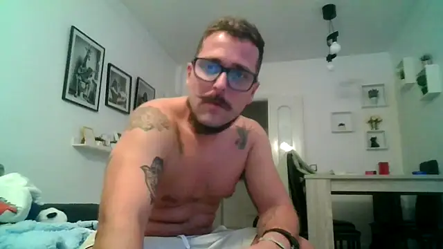 yanick931 online show from April 2026 11:53:02 PM