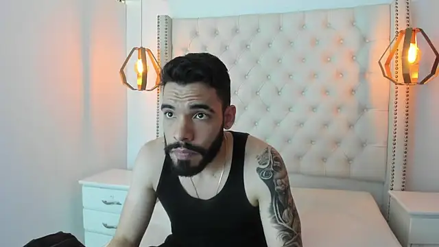 JEAN LEWIS2 online show from April 2026 07:32:01 PM