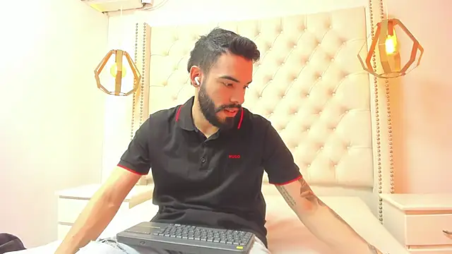 JEAN LEWIS2 online show from April 2026 07:28:01 PM