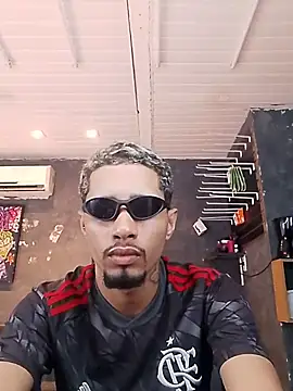 Snapshot of Vilao_18 chatting on April 2026 03:04:01 PM Vilao 18 online show from April 2026 03:04:01 PM