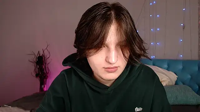 delalex online show from March 2026 10:05:01 PM