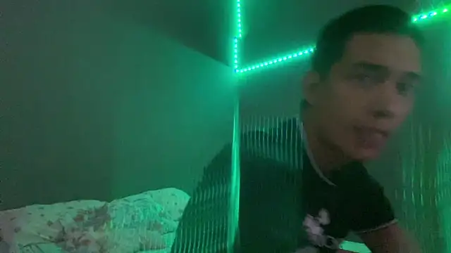 BrownBoyLover01 online show from March 2026 10:32:02 AM