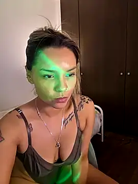 JuliiethDz online show from March 2026 07:17:01 PM