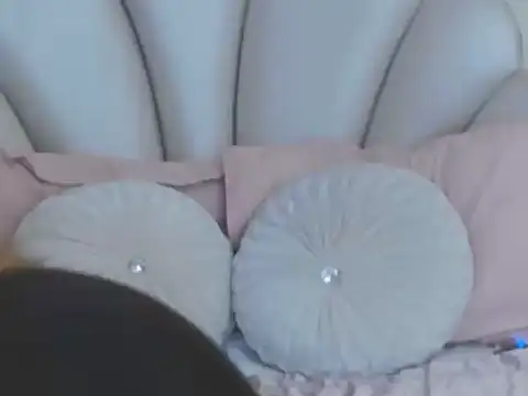 AnnieDesire online show from May 2026 04:52:01 AM