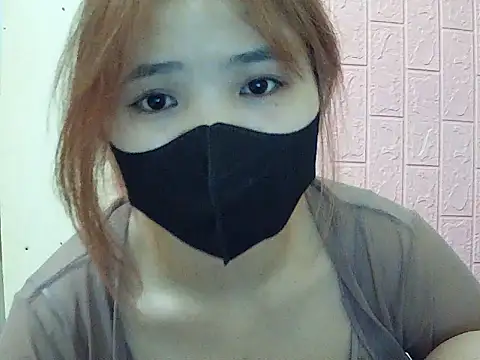 VyVy18 online show from March 2026 01:22:02 PM