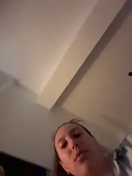 EvaRyen  online show from March 2026 01:23:02 PM