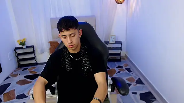 Kei 23 online show from April 2026 10:01:01 PM