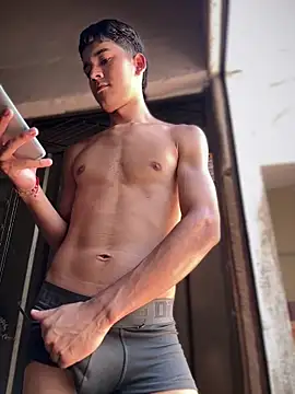 pabloflaquito23 online show from May 2026 05:19:02 PM