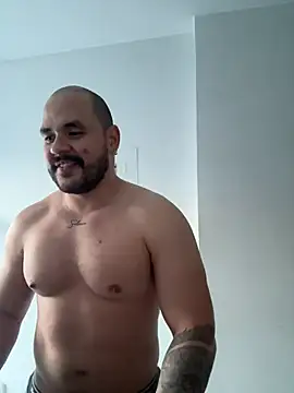 Axel Dominus online show from July 2026 11:02:02 PM