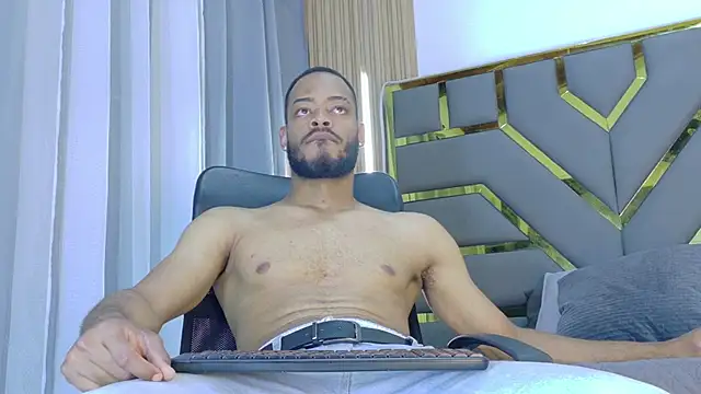 Oliver bigblack cock online show from March 2026 06:34:02 PM