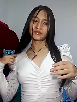 KarolaMendez online show from April 2026 03:14:01 PM