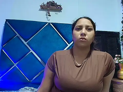 AnaisNuaghty online show from March 2026 12:30:02 PM