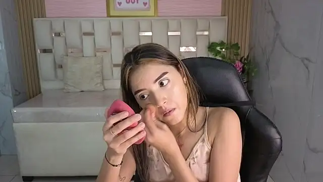 Snapshot of veronicaa_s chatting on May 2026 07:53:02 PM veronicaa s online show from May 2026 07:53:02 PM