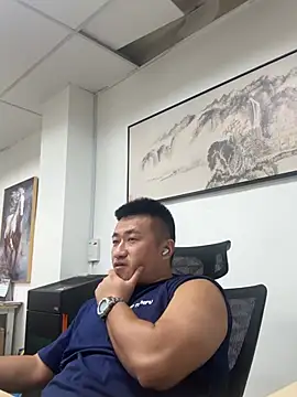 Cunzhangshibage02 online show from April 2026 01:25:01 AM