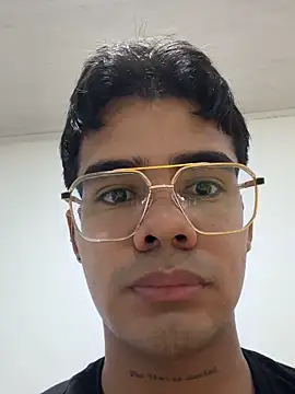 Snapshot of matiass_vegas chatting on March 2026 09:30:02 PM matiass vegas online show from March 2026 09:30:02 PM