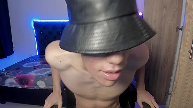 Josy 11 online show from April 2026 03:42:01 AM