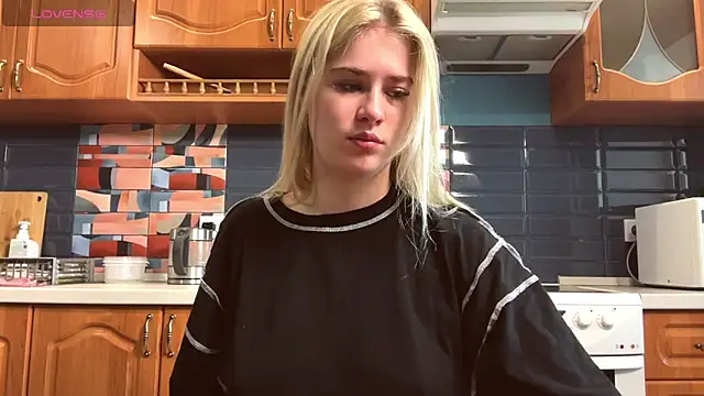 ivygenesis online show from April 2026 03:11:01 AM