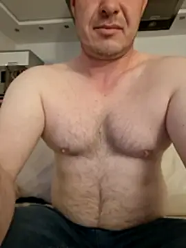 AgaiJa42 online show from April 2026 08:07:02 PM