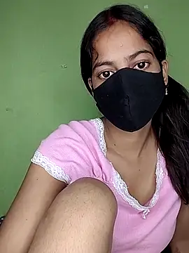 nidhiyadav00 online show from May 2026 07:00:01 PM