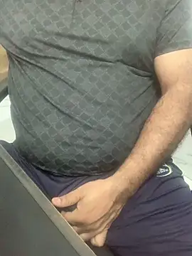 Snapshot of urb0nd chatting on March 2026 07:08:02 AM urb0nd online show from March 2026 07:08:02 AM