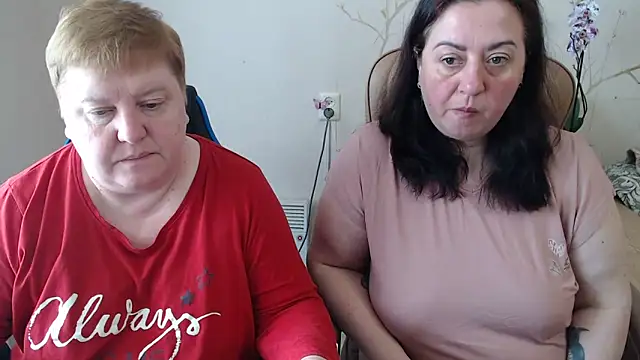 Snapshot of Lindy-Jeanie chatting on May 2026 08:41:01 AM Lindy-Jeanie online show from May 2026 08:41:01 AM