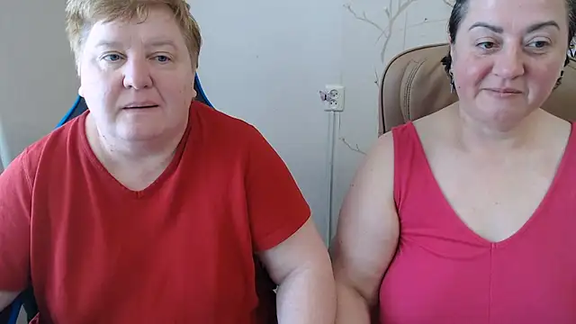 Snapshot of Lindy-Jeanie chatting on May 2026 08:33:02 AM Lindy-Jeanie online show from May 2026 08:33:02 AM