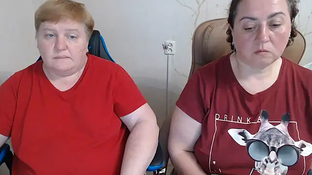 Snapshot of Lindy-Jeanie chatting on June 2026 06:34:02 PM Lindy-Jeanie online show from June 2026 06:34:02 PM