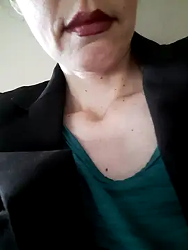 pimentinha02 online show from April 2026 01:13:01 PM