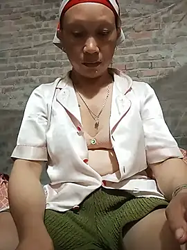 Heli pusy online show from July 2026 12:01:02 PM