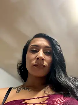 Snapshot of FerrariFrench chatting on September 2025 04:02:02 AM FerrariFrench online show from September 2025 04:02:02 AM