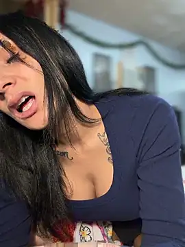 Snapshot of FerrariFrench chatting on December 2025 06:52:01 AM FerrariFrench online show from December 2025 06:52:01 AM