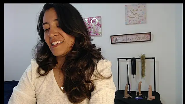 violeta scott online show from May 2026 12:57:01 PM