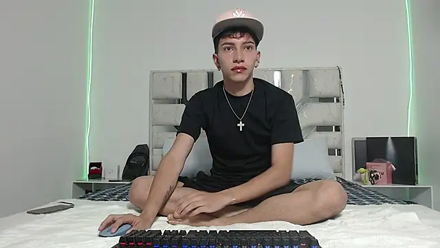 tiam muller fenix online show from April 2026 12:32:01 AM