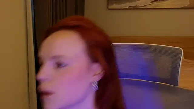 mollybossy online show from April 2026 12:22:01 AM