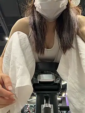 Snapshot of zhizhibaobei chatting on June 2026 11:32:02 PM zhizhibaobei online show from June 2026 11:32:02 PM