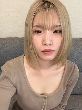 una2001 online show from April 2026 12:57:01 AM