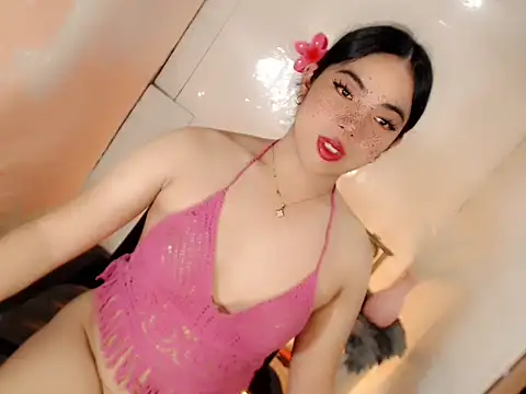 Snapshot of xLinda_Walkerx chatting on May 2026 04:32:02 AM xLinda Walkerx online show from May 2026 04:32:02 AM
