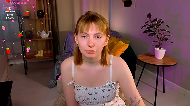 Snapshot of susie_miu chatting on March 2026 06:28:02 AM susie miu online show from March 2026 06:28:02 AM