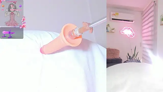 Snapshot of Bella_Donne_ chatting on May 2026 05:10:02 PM Bella Donne online show from May 2026 05:10:02 PM
