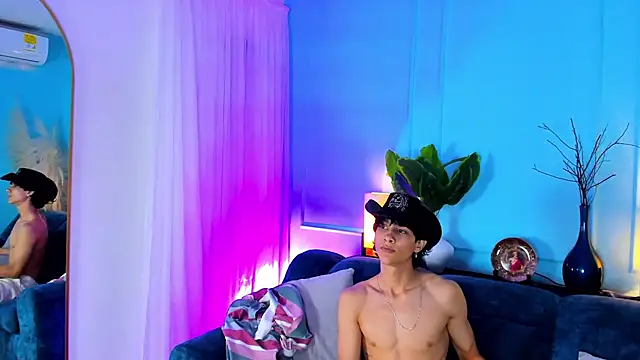 Cheys Mast online show from March 2026 03:51:02 PM