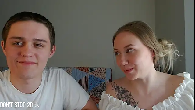 Snapshot of MikeXEmilia chatting on May 2026 03:30:01 PM MikeXEmilia online show from May 2026 03:30:01 PM