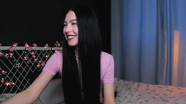 Snapshot of lizaa_breeze chatting on June 2026 04:29:01 PM lizaa breeze online show from June 2026 04:29:01 PM