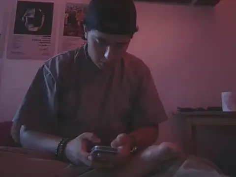 amartinezszz online show from May 2026 12:49:02 AM