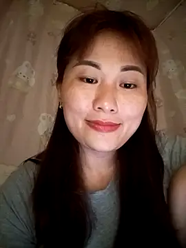 Snapshot of Lucxy-ki6 chatting on May 2026 01:27:01 PM Lucxy-ki6 online show from May 2026 01:27:01 PM