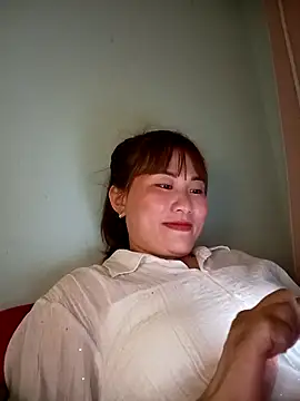 Snapshot of Lucxy-ki6 chatting on June 2026 01:13:01 PM Lucxy-ki6 online show from June 2026 01:13:01 PM