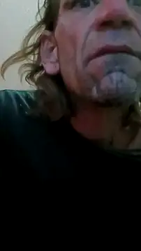 Snapshot of SplendidForge chatting on March 2026 04:06:01 AM SplendidForge online show from March 2026 04:06:01 AM