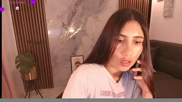 LucyBecker online show from April 2026 12:33:01 AM