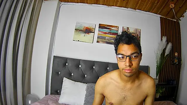Snapshot of naughtycouplex_ chatting on March 2026 12:49:02 AM naughtycouplex online show from March 2026 12:49:02 AM